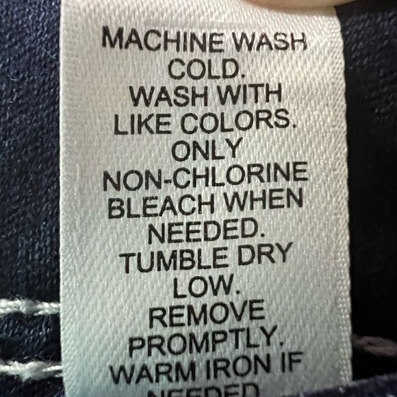 EST. 1946 Denim Size‎ 6 Jean Shorts Double White Stitching Rolled Hem 9” Inseam - Picture 11 of 11